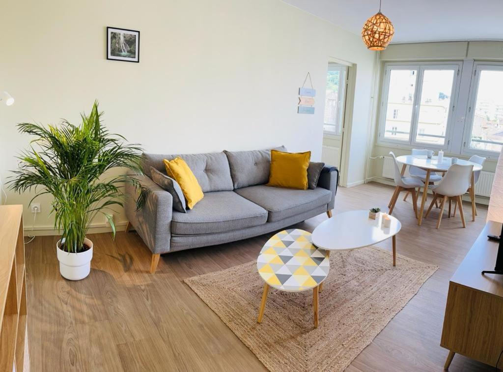 Espace 500 - Cosy, Wifi & Vue Sur La Ville Сент-Этьен Экстерьер фото