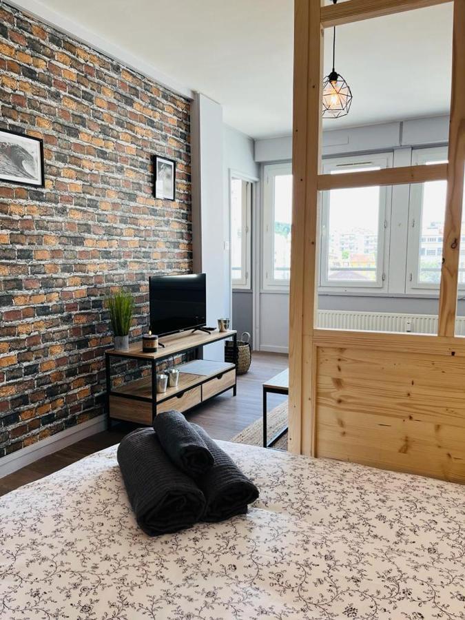 Espace 500 - Cosy, Wifi & Vue Sur La Ville Сент-Этьен Экстерьер фото