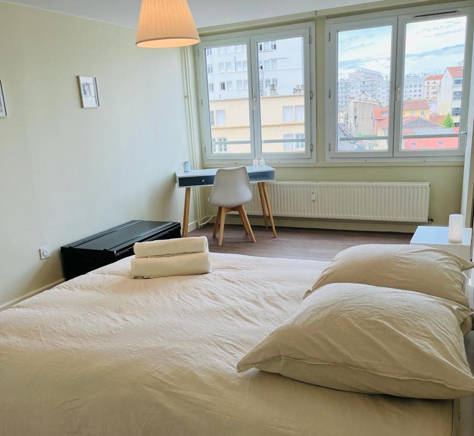 Espace 500 - Cosy, Wifi & Vue Sur La Ville Сент-Этьен Экстерьер фото
